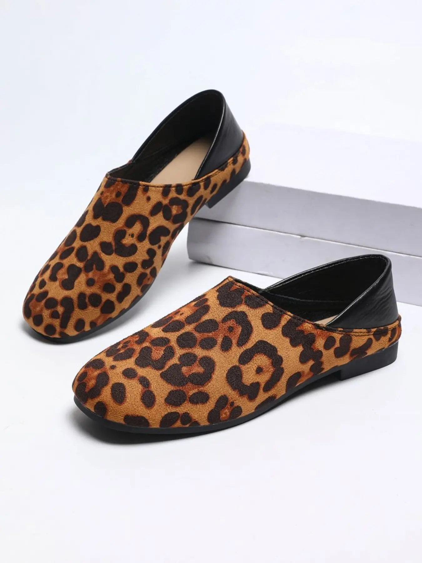 Large Size Retro Leopard Print Lazy Shoes, Soft PU Upper, Two-Way Slip-On Mules, Casual Plain Pattern, Perfect for Shopping and Travel, Casual Slip Ons