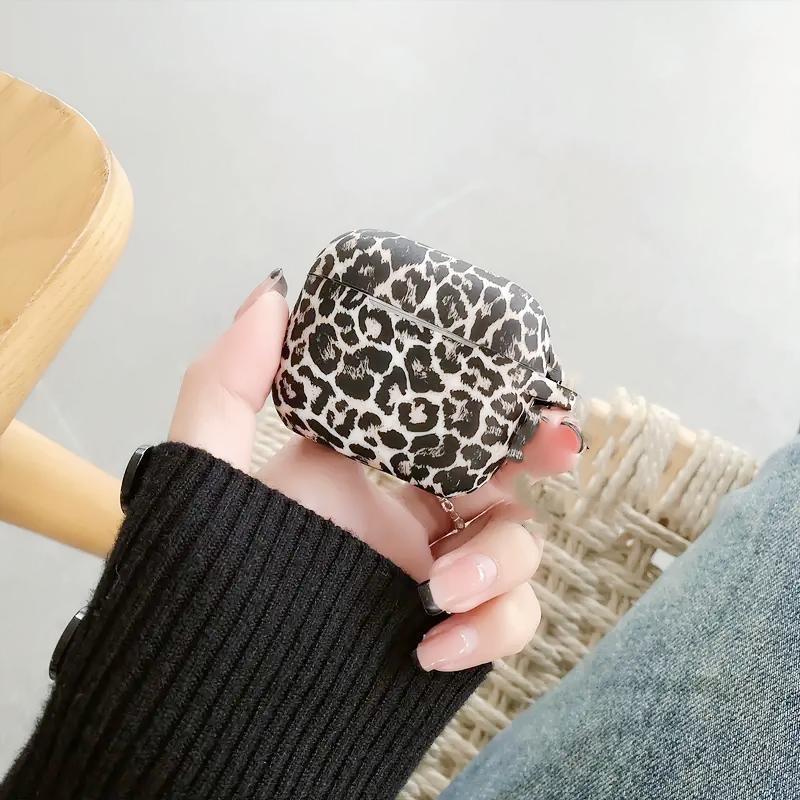 Animal Print AirPods Case with Keychain – Silicone Protective Cover for AirPods 1/2/3/4