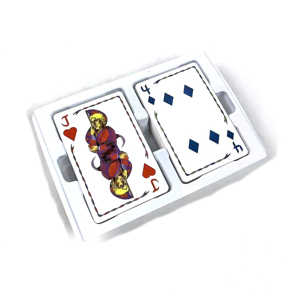 Interactive Poker Card Game Box, Family Fun Essential, Enhance the joy between family and friends, Easter, Christmas, Thanksgiving, New Year's festival party, gatherings, social events, and table card games