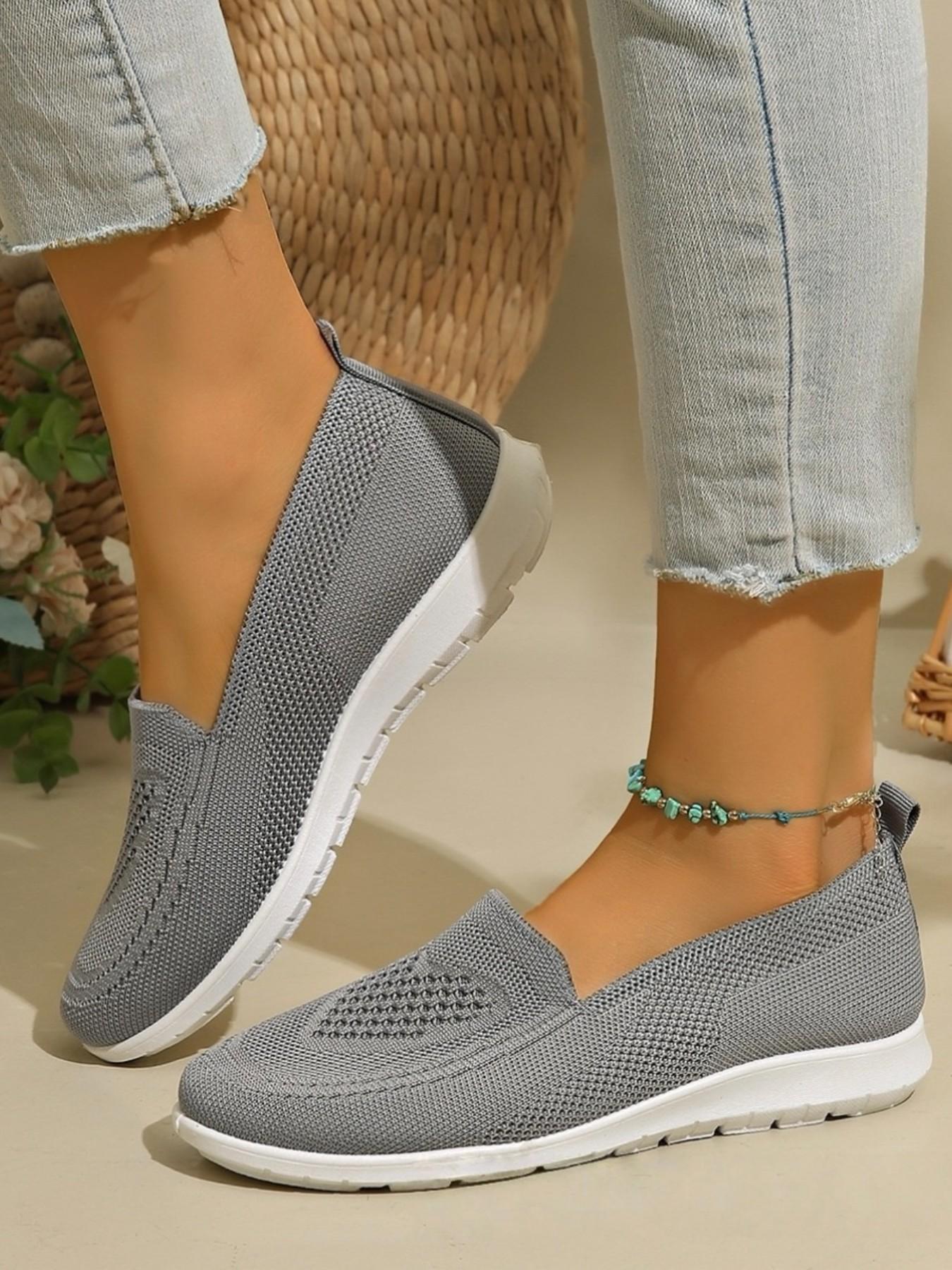 Women's round-toe knitted flat shoes, comfortable low-heeled one-step design, easy to walk, perfect formal shoes for casual wear
