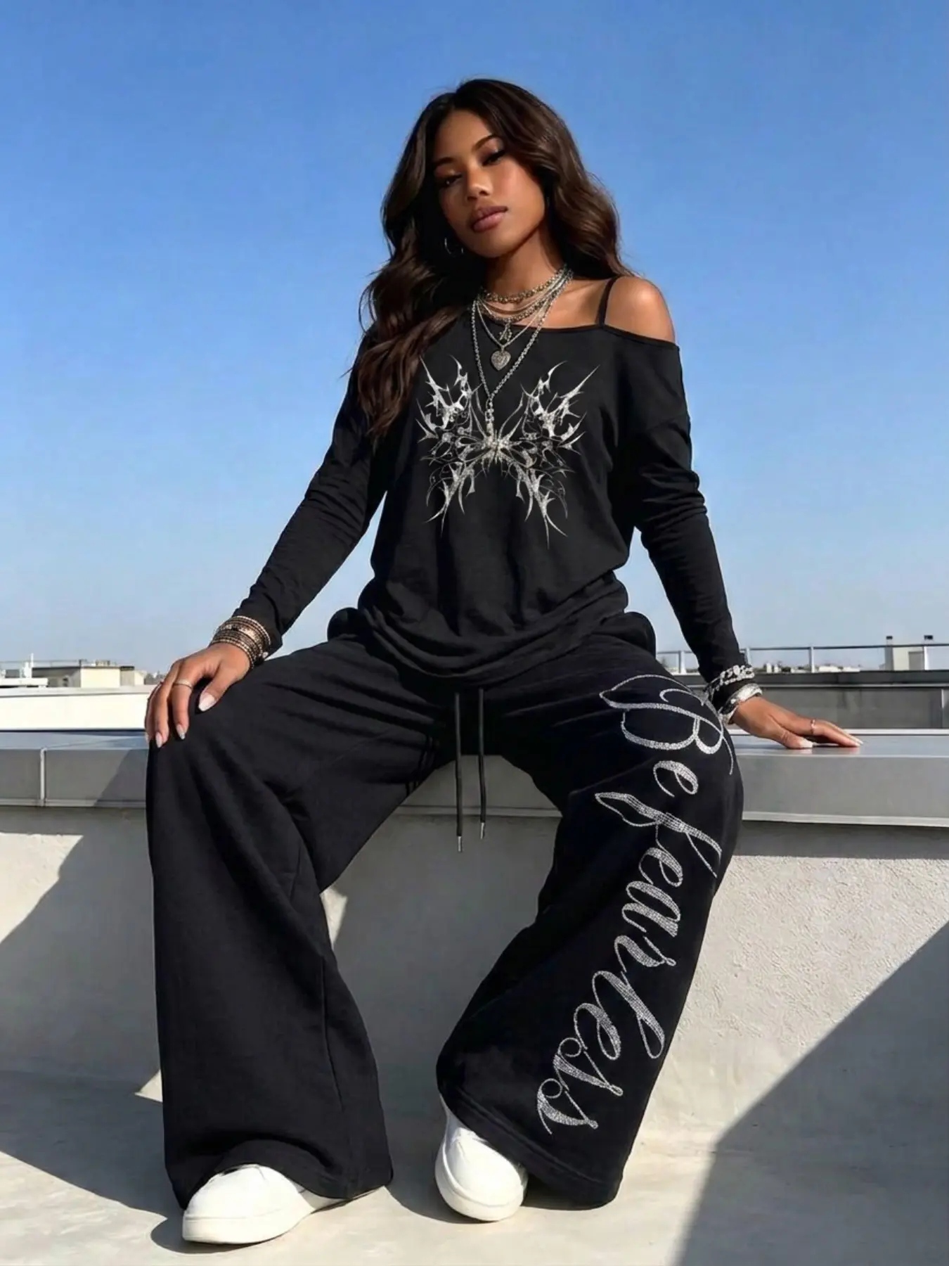 Gothic Butterfly Print Off-Shoulder Long Sleeve Top and Rhinestone Wide-Leg Sweatpants Set, Casual Two-Piece for Fall & Winter, Baggy