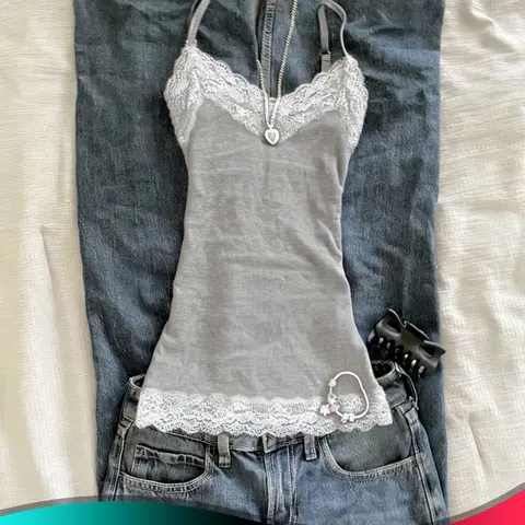 【Black Friday】Women's Casual Fashion Lace Trim Cami Top, Slim-Fit Adjustable Straps Top, Y2K Street Style Clothing