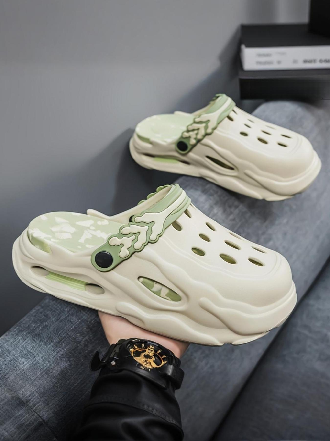 Men's Colorblock Hollow Out Design Clogs, Casual Comfortable Breathable Non-slip Clogs, Fashionable Slippers for Indoor & Outdoor Wear, Breathable Lightweight Clogs