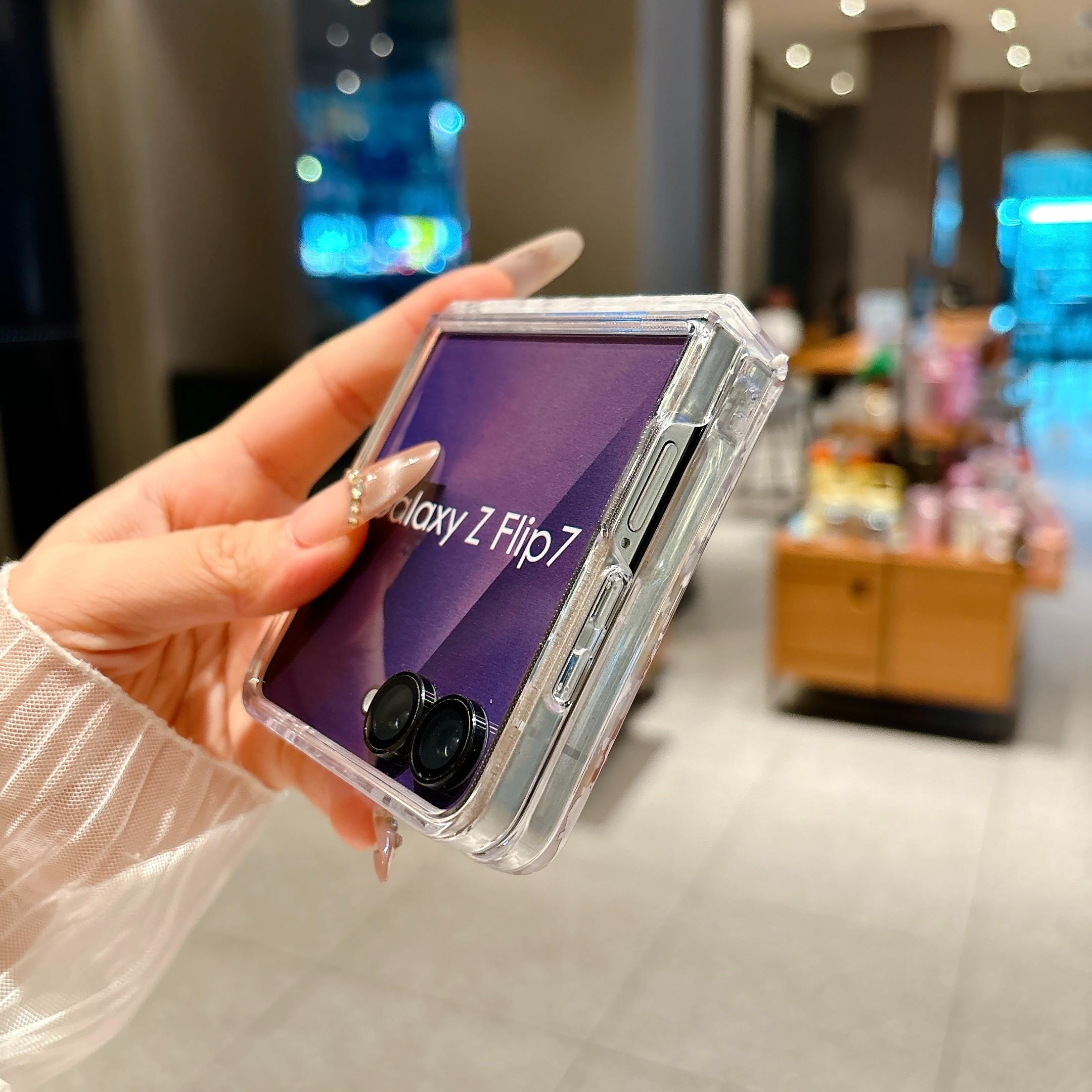 Fresh Floral & Magnetic Snap Shell Pattern Phone Case with optional wrist strap for easy carrying. for Samsung Galaxy Z Flip 5/6/7FE/7. Features a refreshing style, fashionable protection, and unique design perfect for daily use. Protective outer shell.