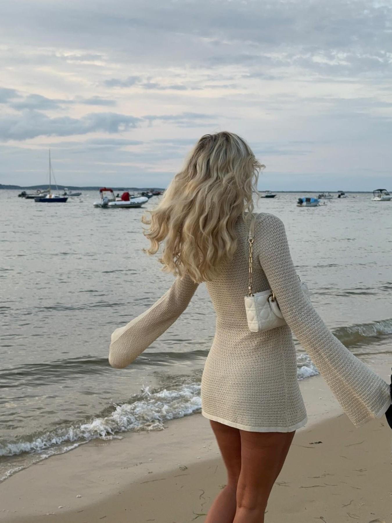 Elegant Vacation Style V Neck Hollow Out Knit Dress, Slim Fit Long Sleeve a Line Skirt, Plain Design for Women