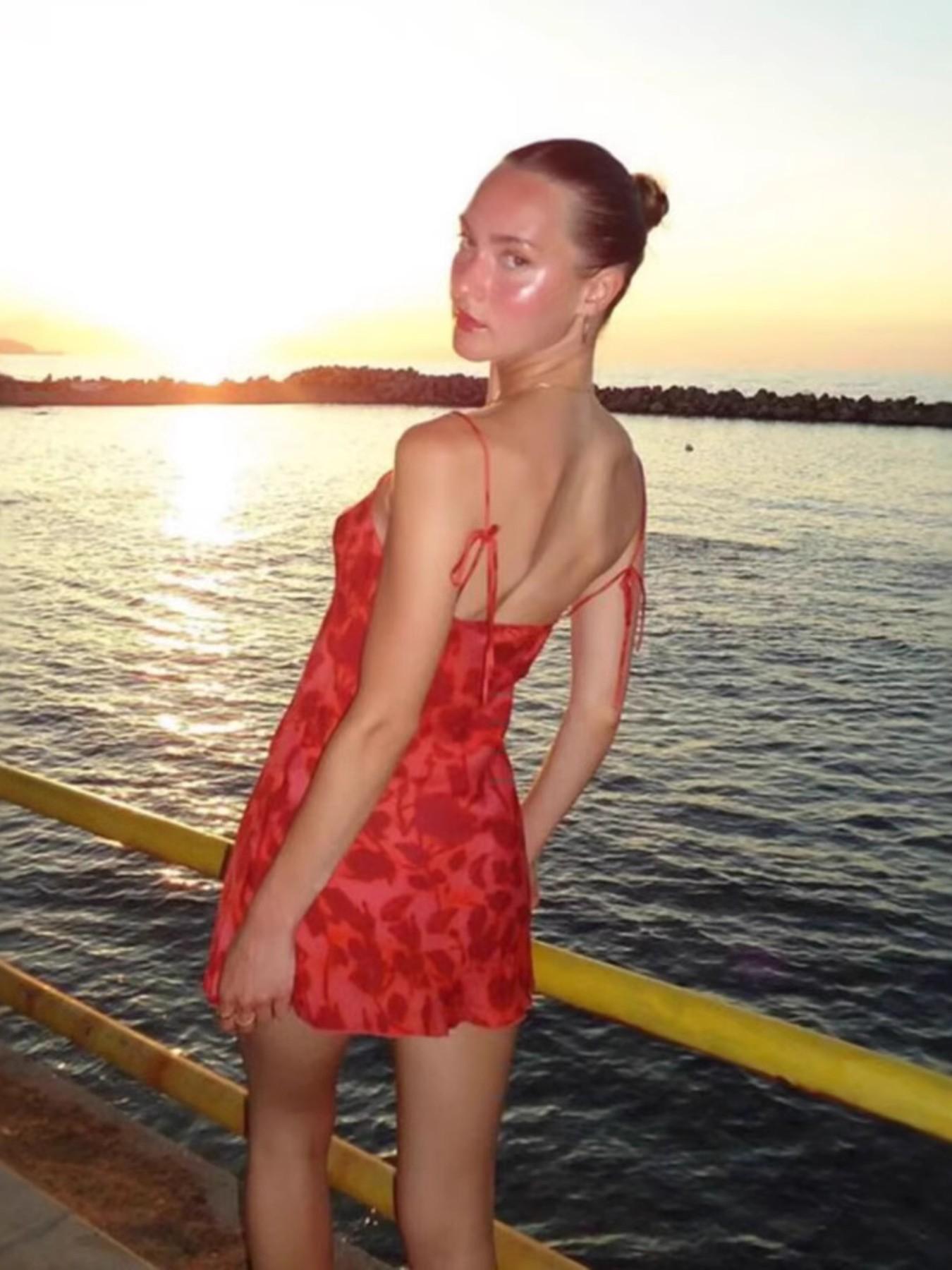 French Style Print V-Neck Backless Dress, Sexy Slim-Fitting Short Summer Dress for Women, New Arrival 2026 Fashion