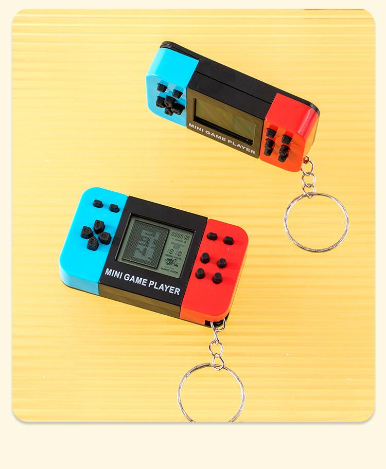 Mini Handheld Game Console Keychain Retro Classic Brick Game Portable Electronic Toy Nostalgic Gadget For Kids Bag Charm