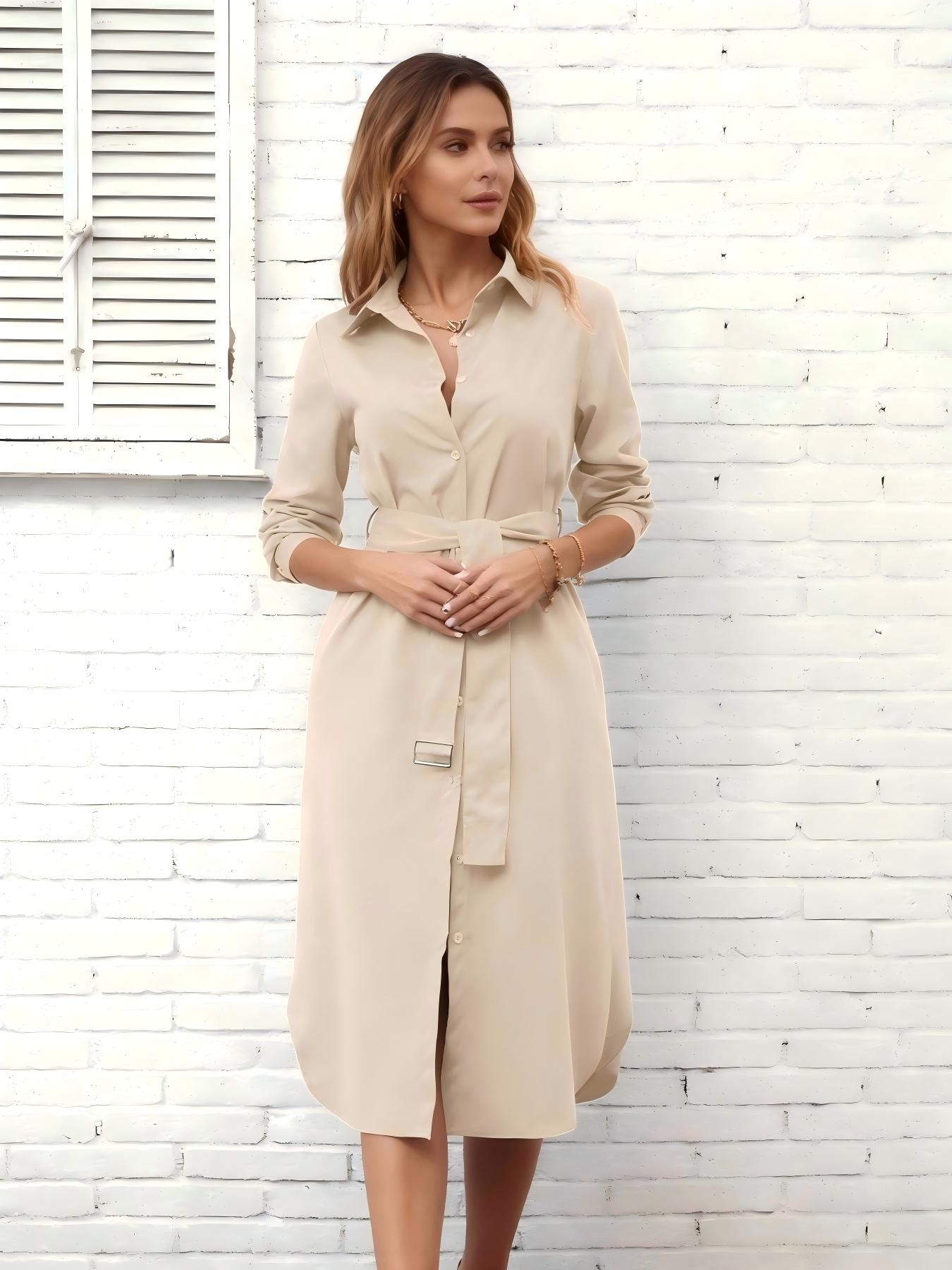 A women's lapel Collared single-row button-up skirt hem split design waist shirt dress, suitable for autumn and winter, suitable for retro commuter style, dating style and other styles.