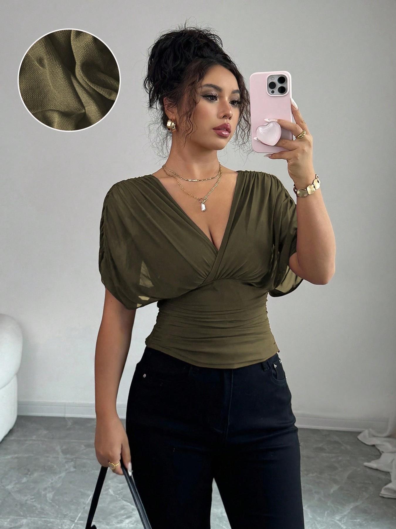 Women's V Neck Ruched Slim Fit Solid Color Blouse, Summer Short Sleeve Fitted Top, Casual Fashion Shirt for Women, Womenswear