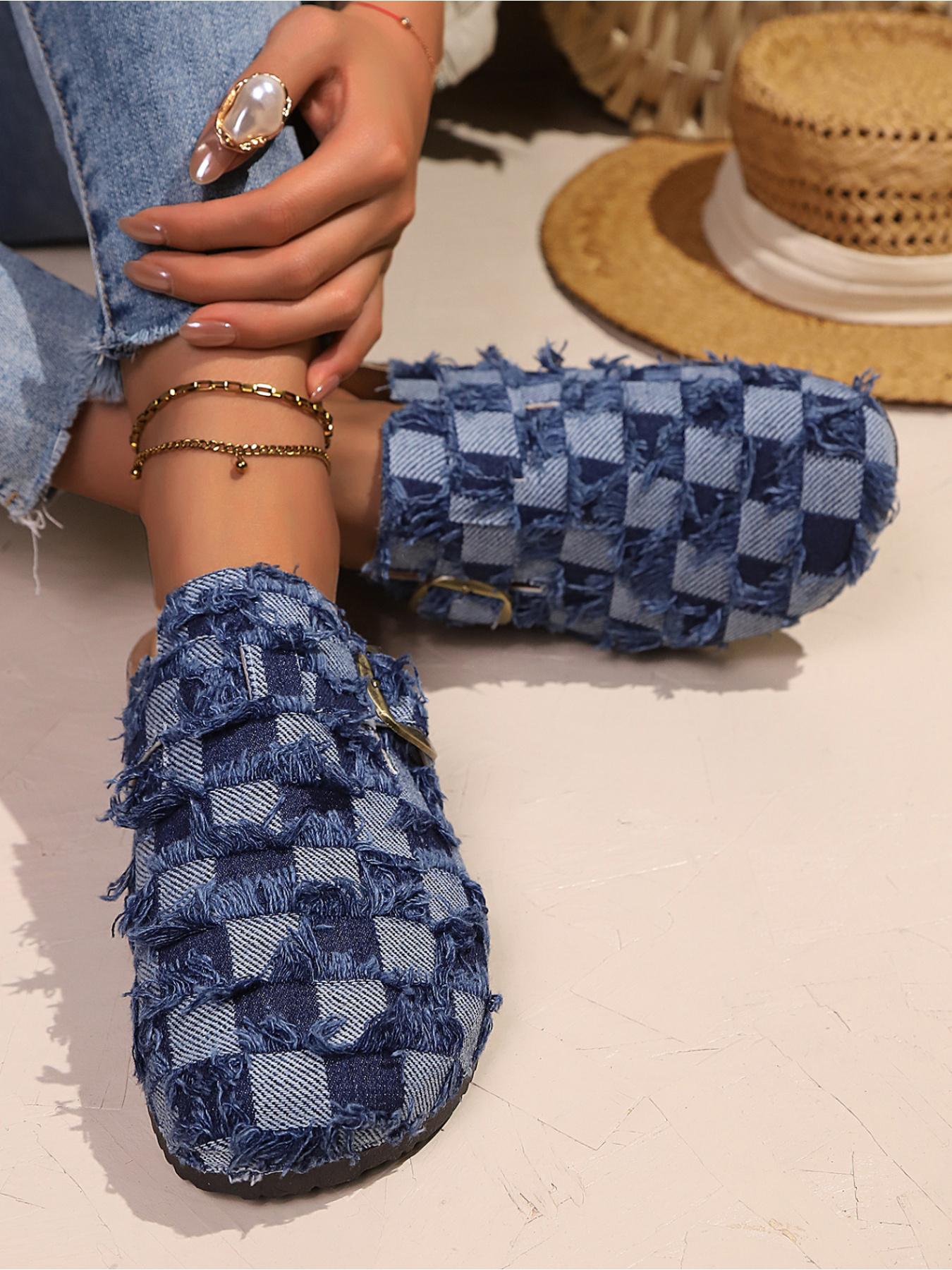 2026 New Women's Frayed Denim Checkered Mules, Vintage Distressed Plaid Closed Toe Clogs, Comfortable Slip On Slides for Summer OutdoorWomen's Black White Checkered Denim Mules, Frayed Distressed Plaid Buckle Strap Clogs, Casual Closed Toe Slides for All