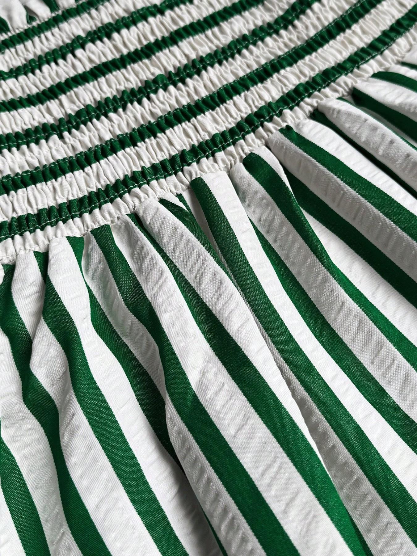 Plus Size Women's Striped Notched Neck Sleeveless Dress, Waist Cinched A-Line Short Dress, Summer Casual Fashion, Casual Wear Plus Size Women's Striped Notched Neck Sleeveless Dress, Waist Cinched A-Line Short Dress, Summer Casual Fashion, Casual Wear