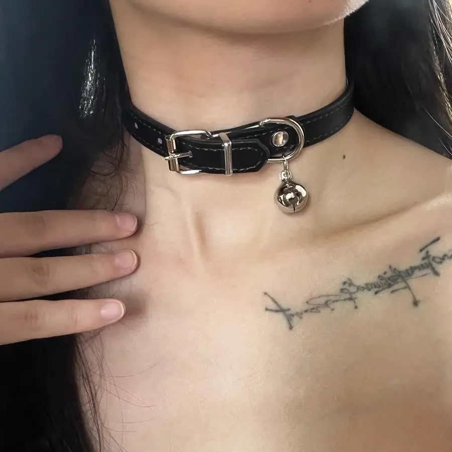 Dark Gothic Y2K Leather Choker Necklace with Bell for Women & Teen Girls – Retro Spooky Halloween Costume Party Outfit Accessories – Cute Punk Alt Aesthetic Collar Neck Band Strap – Cool Unique Festive Birthday Jewelry Gift Ideas for Bestie