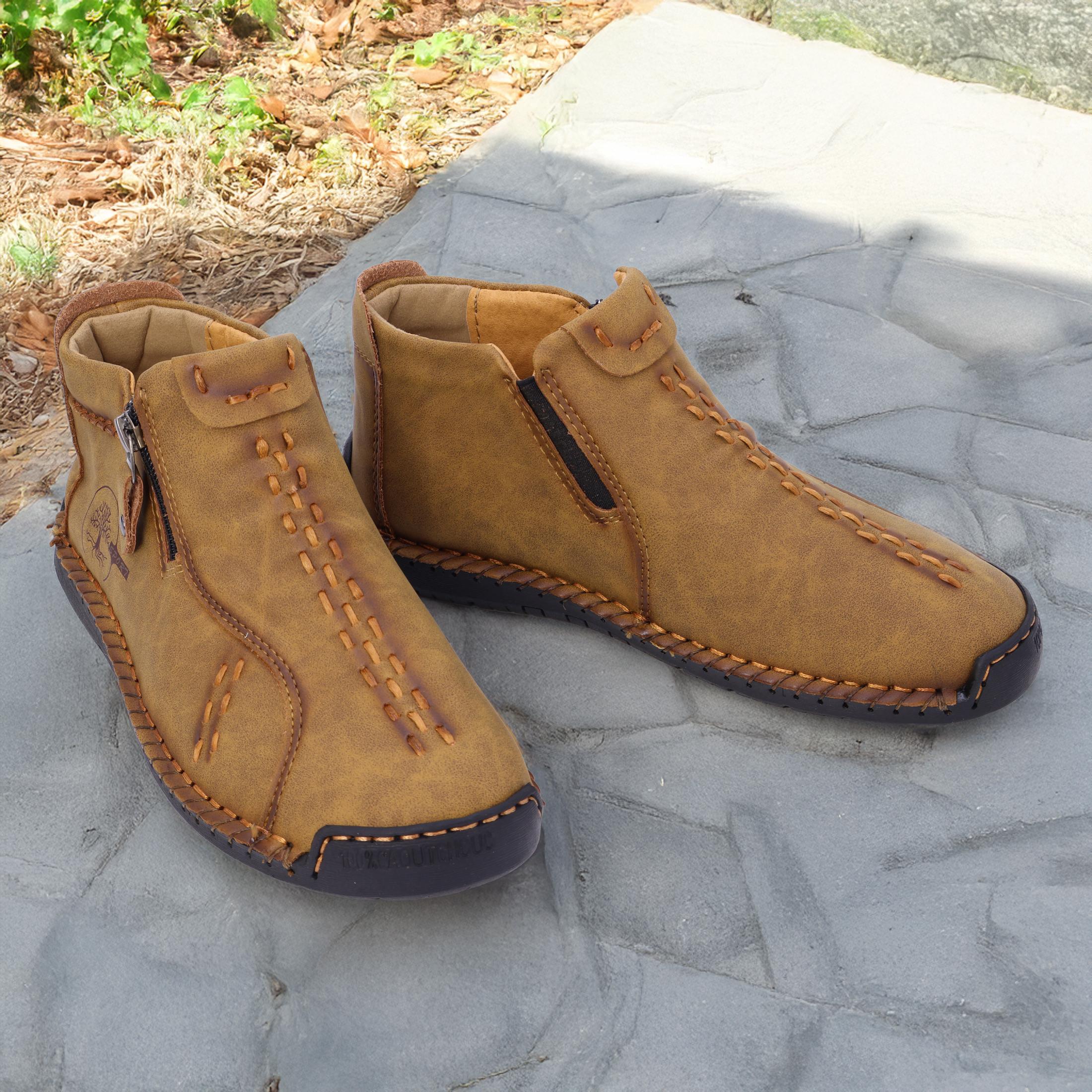 Women Hand Sewn Leather Outdoor Casual Boots And Short Boots Slip Resistant Durable Fashion Side Zipper Design.