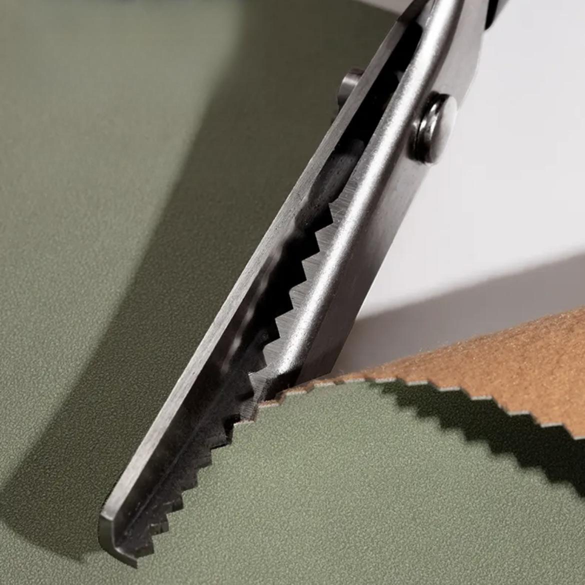 1pc Pinking Shears, Zig-Zag Fabric Scissors for Preventing Fraying, Professional Sewing Scissors with Ergonomic Handle for Fabric, Crafts, Dressmaking & Home Textiles