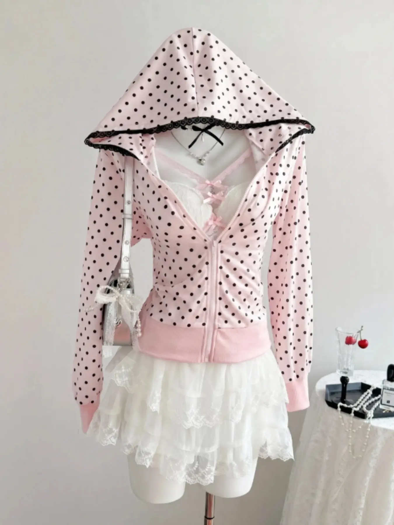 Women Polka Dot Hooded Zip Up Jacket, Lace Trim, Long Sleeve, Slim Fit, Cropped Hoodie, Fashionable Aesthetic Outerwear for Women