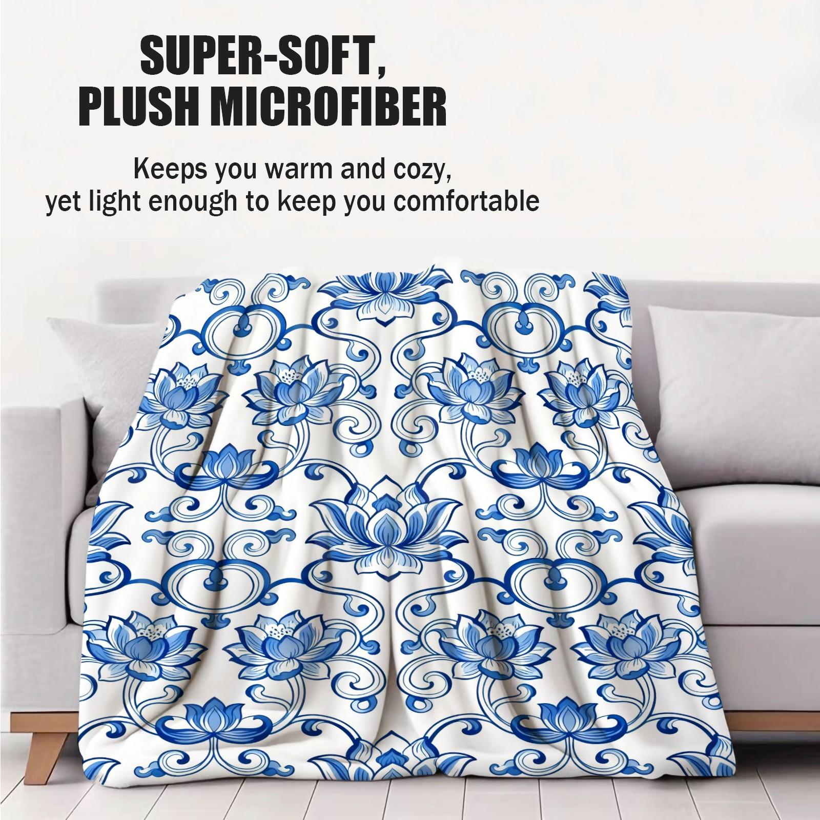 1 Pack Blue and White Porcelain Lotus Single-Side Printed Flannel Blanket, HD Digital Print Chinoiserie Floral Ultra-Soft Plush Throw Blanket, Warm Cozy Multipurpose All Season Gift Blanket for Couch Bed Travel