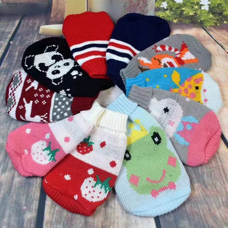 Direct factory wholesale of new autumn and winter pet round-neck sweaters, available in cat clothes and pet apparel, dog sweaters