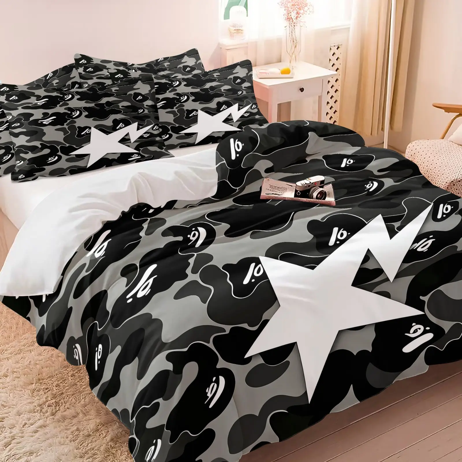 Grey Camo Star Duvet Cover Set (1 Duvet Cover + 1-2 Pillowcases), Soft Skin Friendly Breathable Bed Linen, Black Gray Camouflage White Star HD Digital Printed Vivid Pattern, Streetwear Cool Aesthetic Bedroom Home Decor for All Season Use