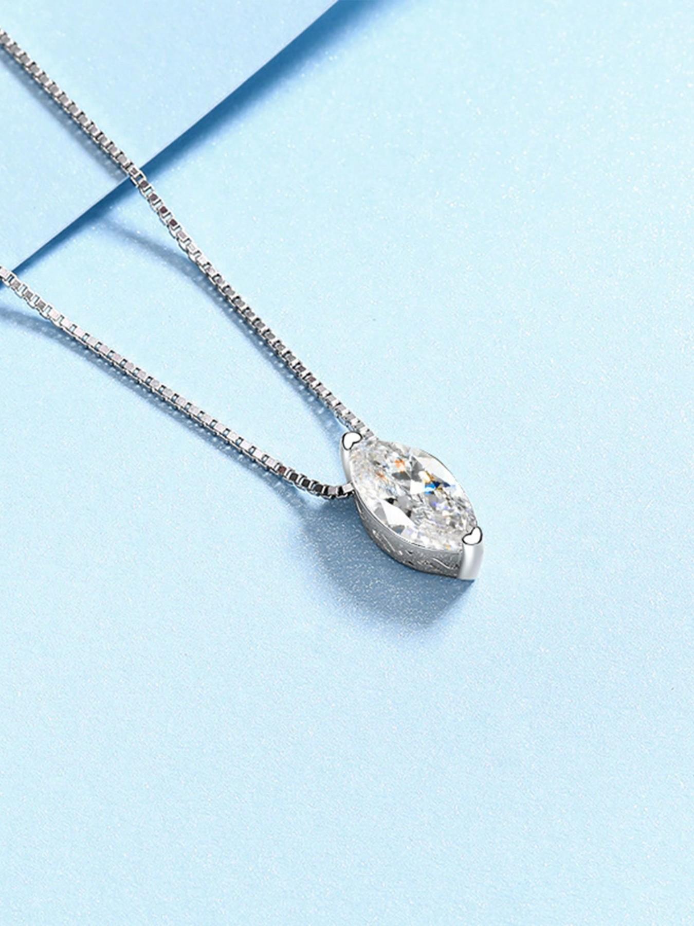 925 Silver 1 Carat Moissanite Drop Necklace, Elegant Lockbone Chain for Daily Wear, Versatile Horse Eye Moissanite Pendant