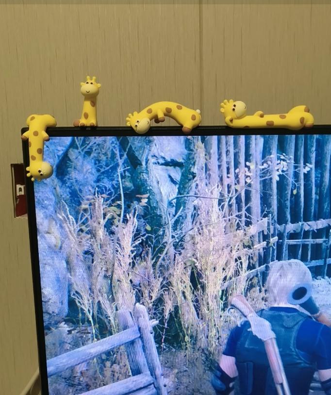 Cute Giraffe Mini Figurine, Display Decor, Car Interior Decorative & Girl Car Interior Accessories, Resin Animal Desktop Decoration for Screen and Desk, Car Accessory