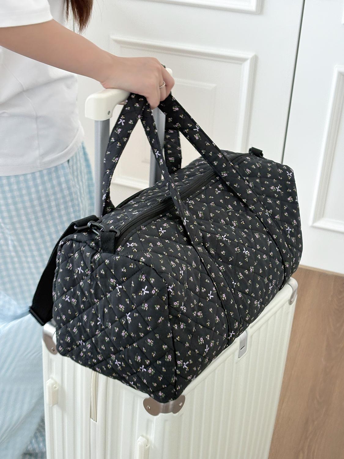 Instagram-style floral print soft quilted patchwork travel bag/gym bag with zipper; soft fabric weekend travel bag suitable for women.