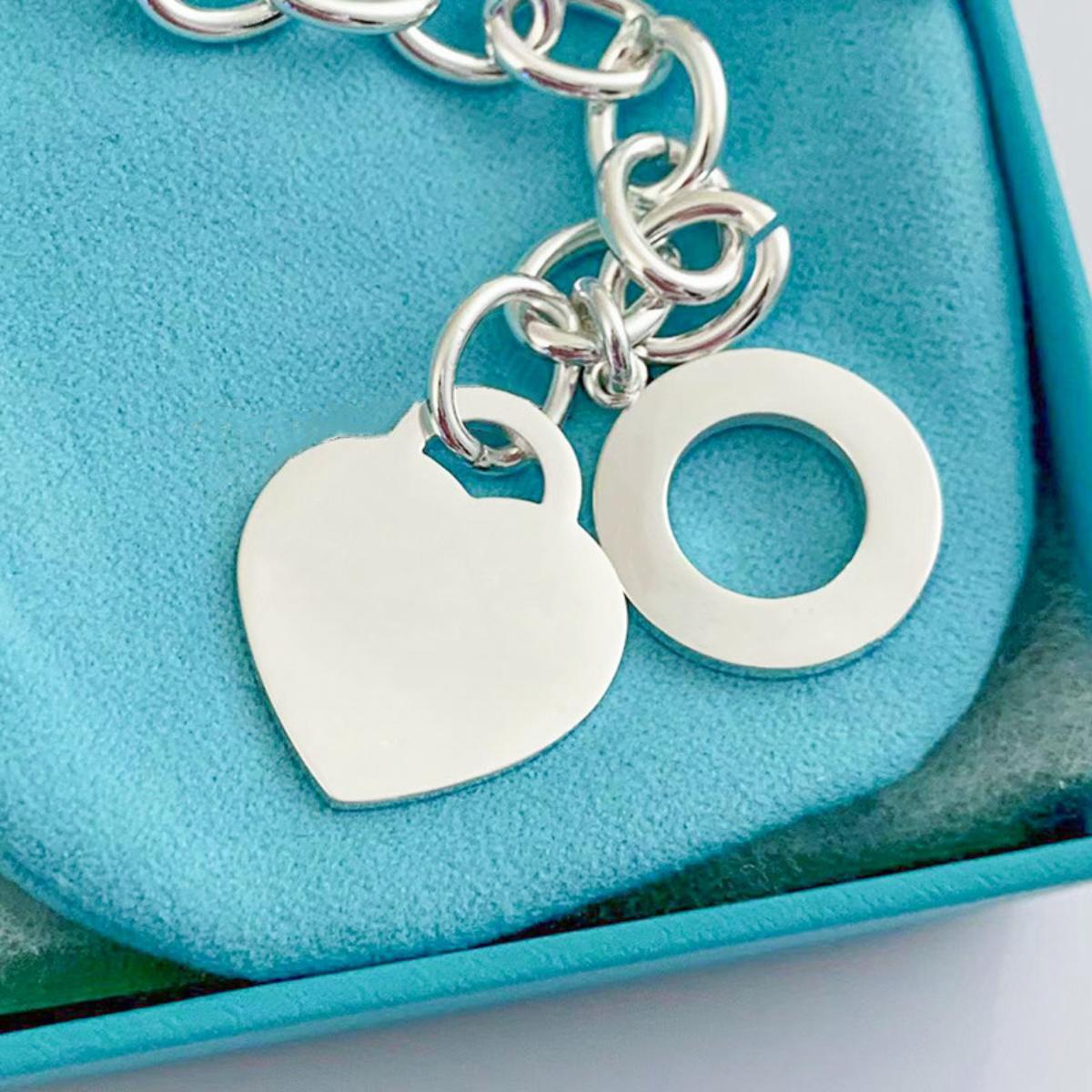 Vintage Timeless Heart Necklace Bracelet Set For Women Men Viral Classic Minimalist Chunky Chain Jewelry Kit Daily Stackable Accessory Y2K Dark Academia Neutral Aesthetic Unisex Matching Gift Set For Girlfriend Friend Office Outfit Layering