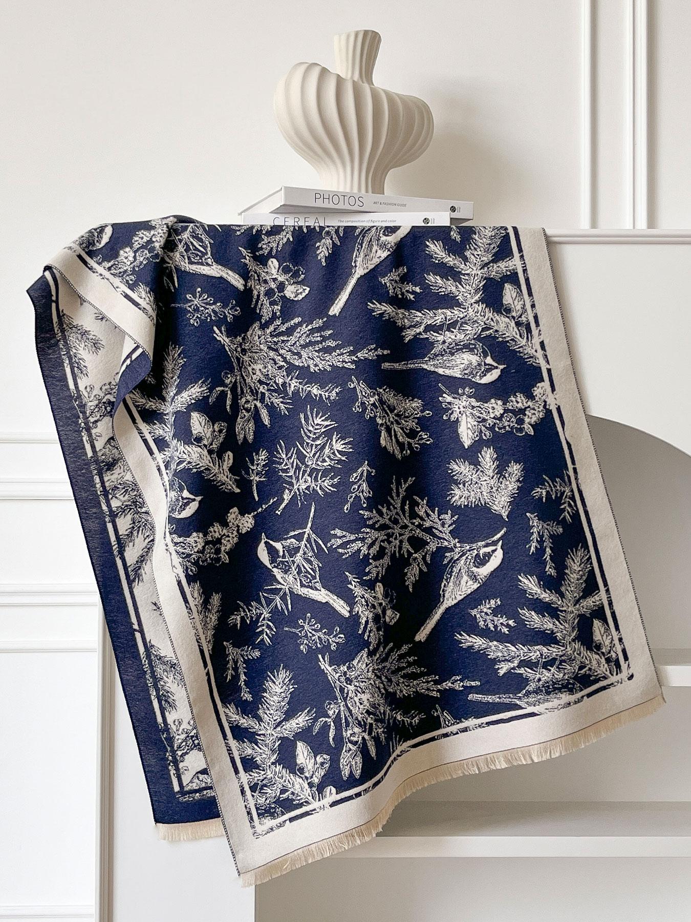 Women's Winter, Loose Fit Floral Pattern Shawl, Casual Loose-Fit Design, Thick Woven Fabric, Warm & Soft, Perfect for All Seasons, Elegant Fashion Accessory