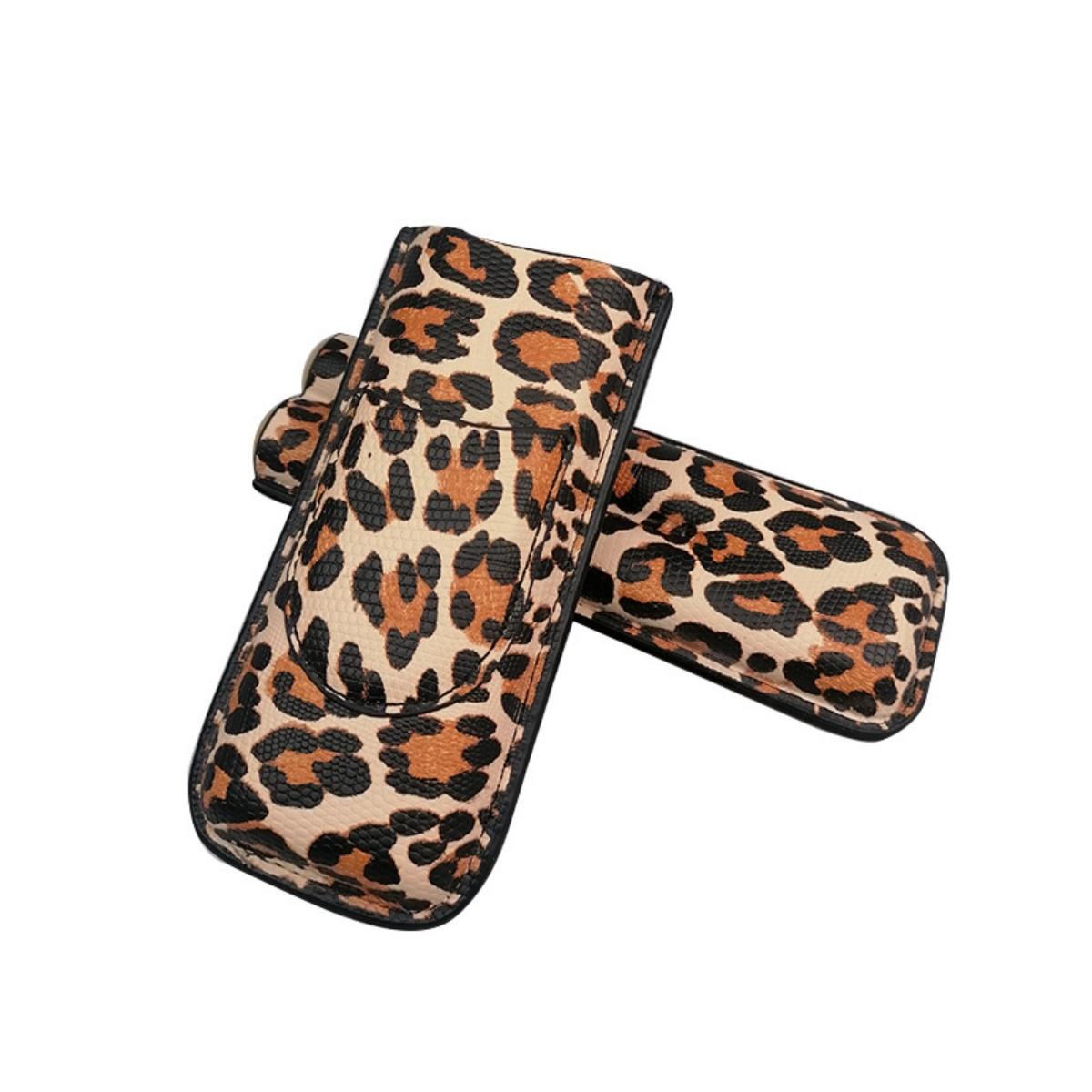 Portable Cigar Case with Knife, Leopard Print Cigar Holder, Moisture Box, Cigar Set Includes Cigar Cutter, Travel-Friendly