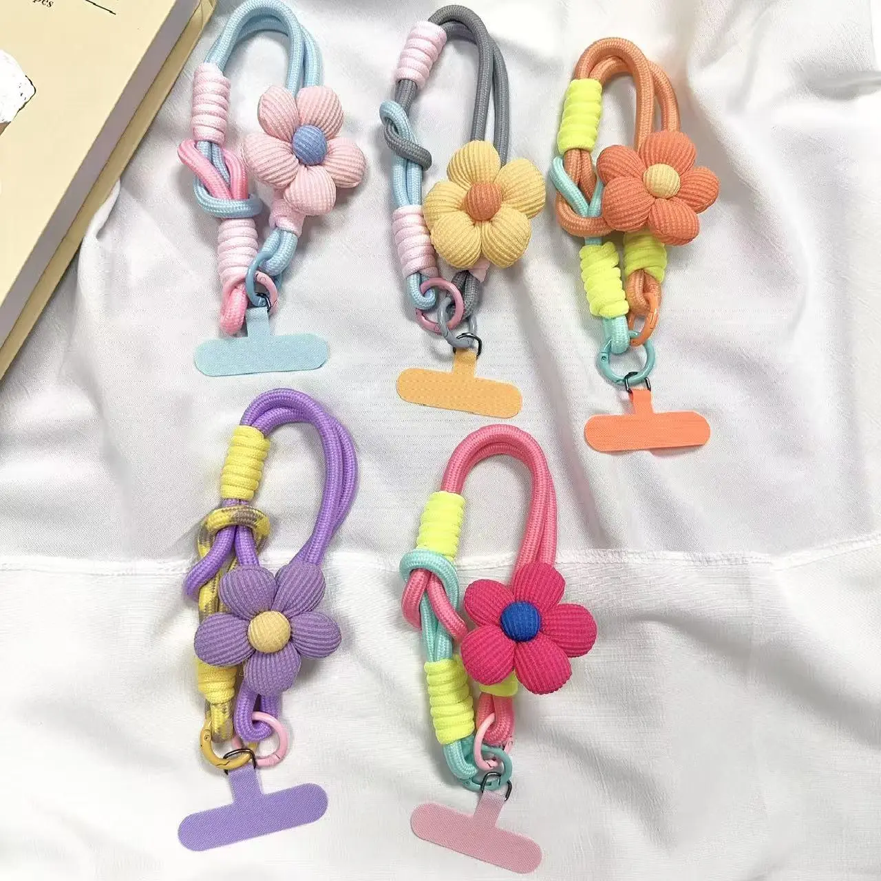 Phone Lanyard Short Wrist Strap Sunflower Bell Charm Phone Cord Adjustable Colorful Braided Rope Dual-Use for Bracelet and Ring, Colorful Dopamine Short Lanyard Phone Strap with Cute Flower Keychain and Anti-Loss Cartoon Design