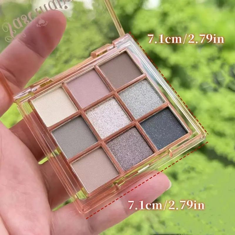 9-color eyeshadow palette - a blend of smoky grey, brown and pink tones, mousse eyeshadow, matte and shimmery finishes, fine Shimmery glitter, low saturation all-in-one palette with matte earthy tones, fine powder texture that doesn't fly off