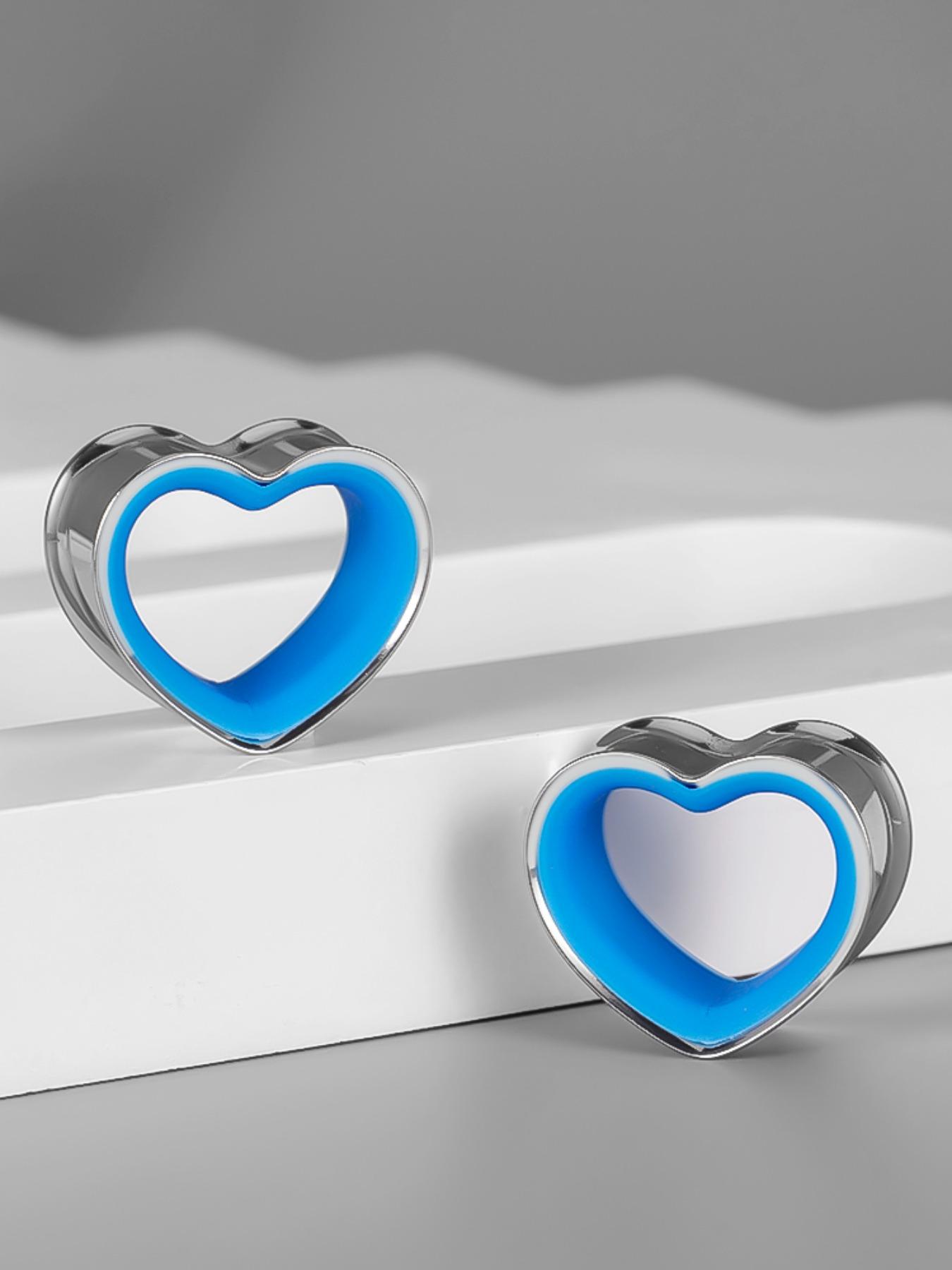 vanku 2pcs Hollow Heart Shape Ear Tunnels Plugs, Stainless Steel Hypoallergenic Piercing Gauges Earrings, Unisex Gift for Women Men