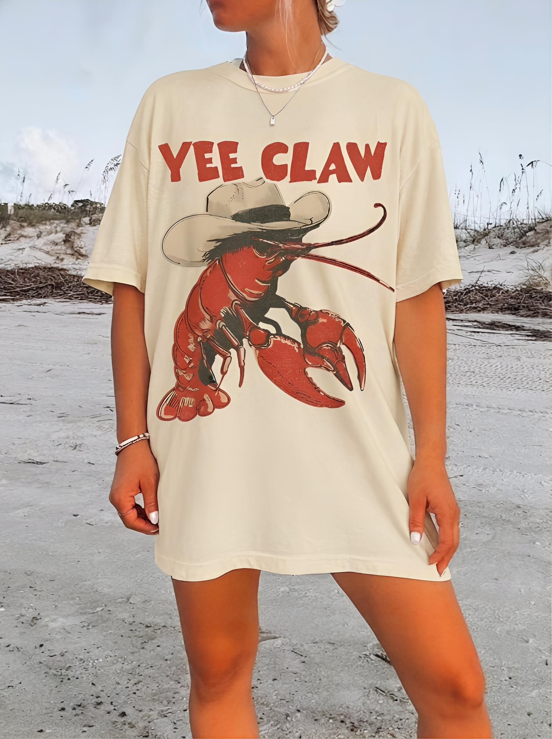 Cowboy Crawfish Vintage Oversized Graphic T-Shirt Beachwear Summer Vacation Western Style Funny Lobster Tee Casual Streetwear Coastal Aesthetic Soft Trendy Outfit Women Holiday Fashion Cute Graphic Tee Comfortable Loose Fit Summer Top Beach Outfit Street