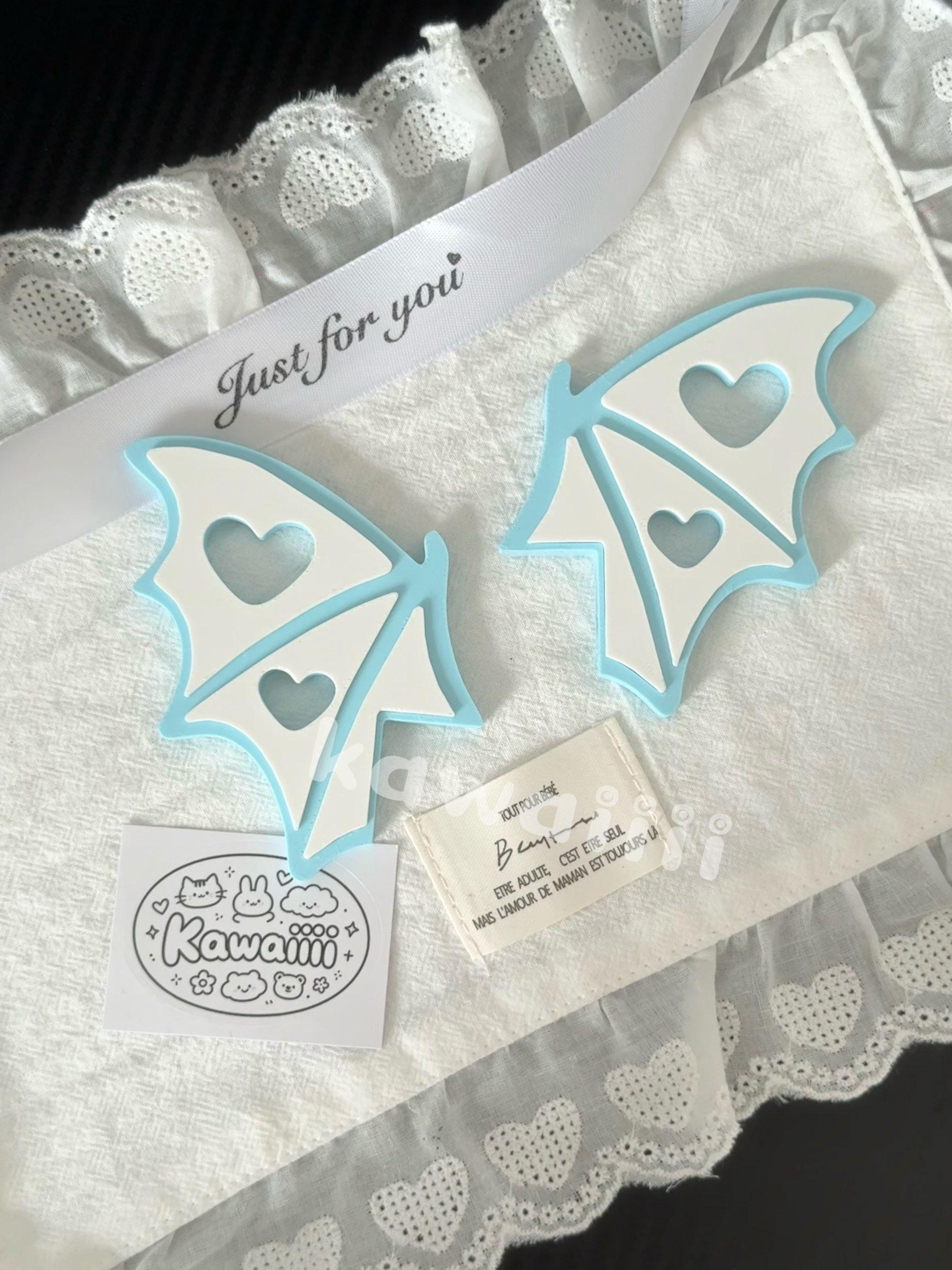 Gothic Bat Wings Screen Decor | Kawaii Gaming Setup Accessories | Cool Devil Wings for Computer & Car Screen | Spooky Cute Desk Aesthetic Ornament