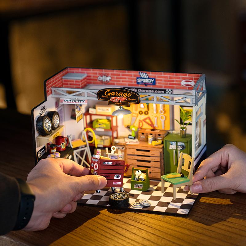 Rolife Miniature House Kit DIY Mini Dollhouse Garage Workshop Tiny House Making Kit with LED Light Decorative Wooden Craft Diorama Kit Hobby Gift