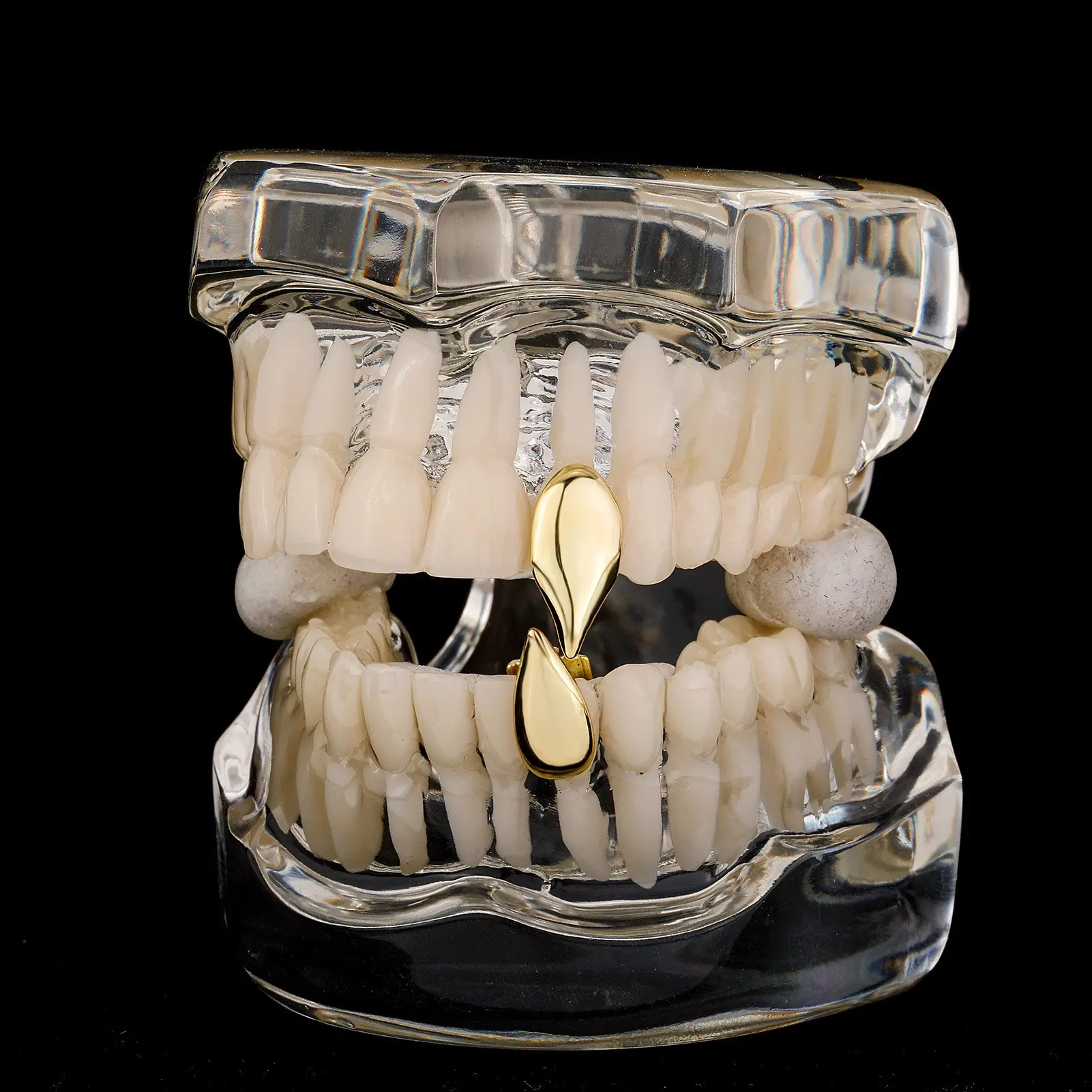 Hip Hop Fashion Smooth Fangs Braces, Vampire Fangs, Small Tiger Teeth, Versatile Braces for Men and Women