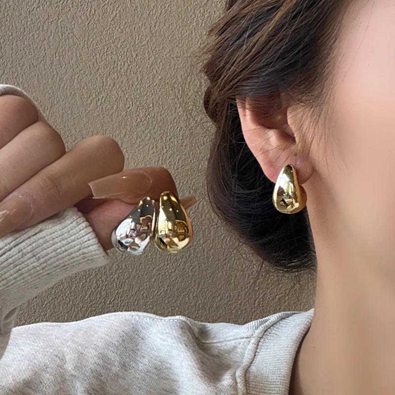Small Water Droplets CCB Gold Color Smooth Stud Earrings for Women Exaggerate Punk Geometry Jewelry Accessories Girlfriend Gift