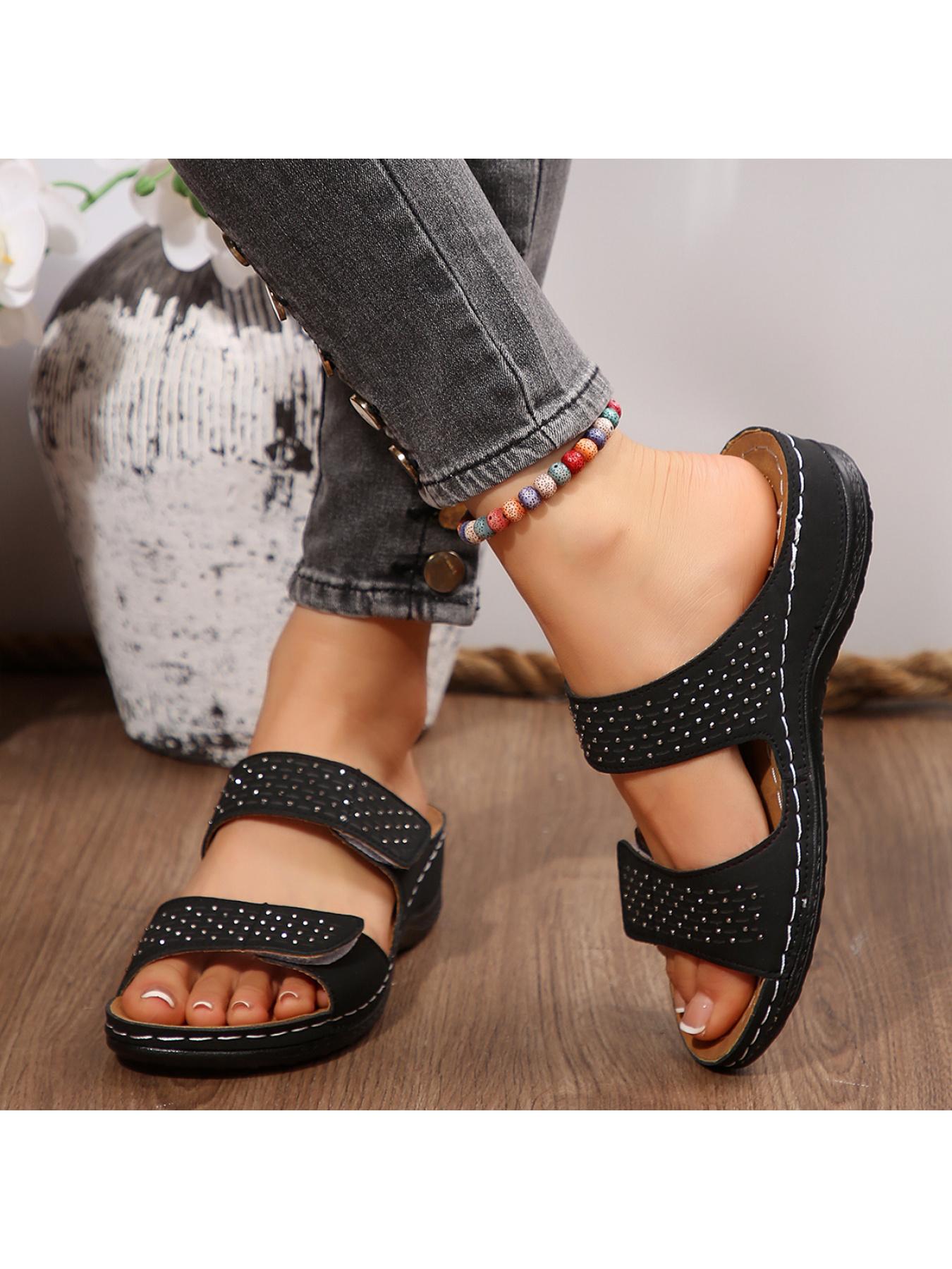 Women's slide sandals with full rhinestone design, simple yet stylish and eye-catching. Featuring thick, comfortable soles that add height without tiring your feet, a must-have for commuting and dating.