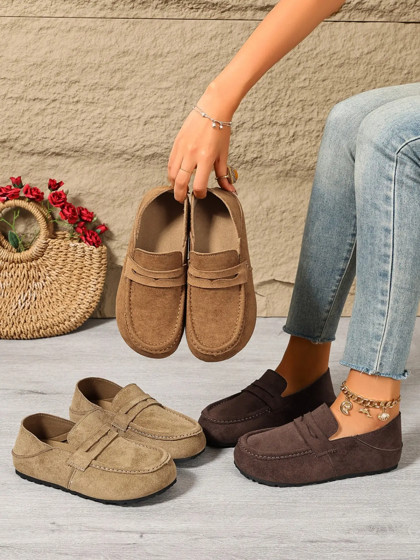 Women's Casual Suede Moccasin Slippers, Slip-On Comfortable Lightweight Flats, Perfect for Daily Commute & Weekend Wear