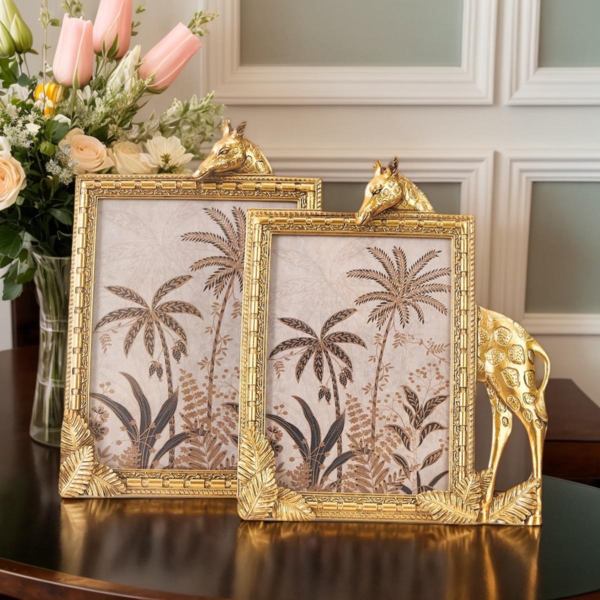 Golden Resin Long Neck Giraffe Decorative Frame, Rectangular Photo Display Frame for Home Decoration, Ideal for Photography Props