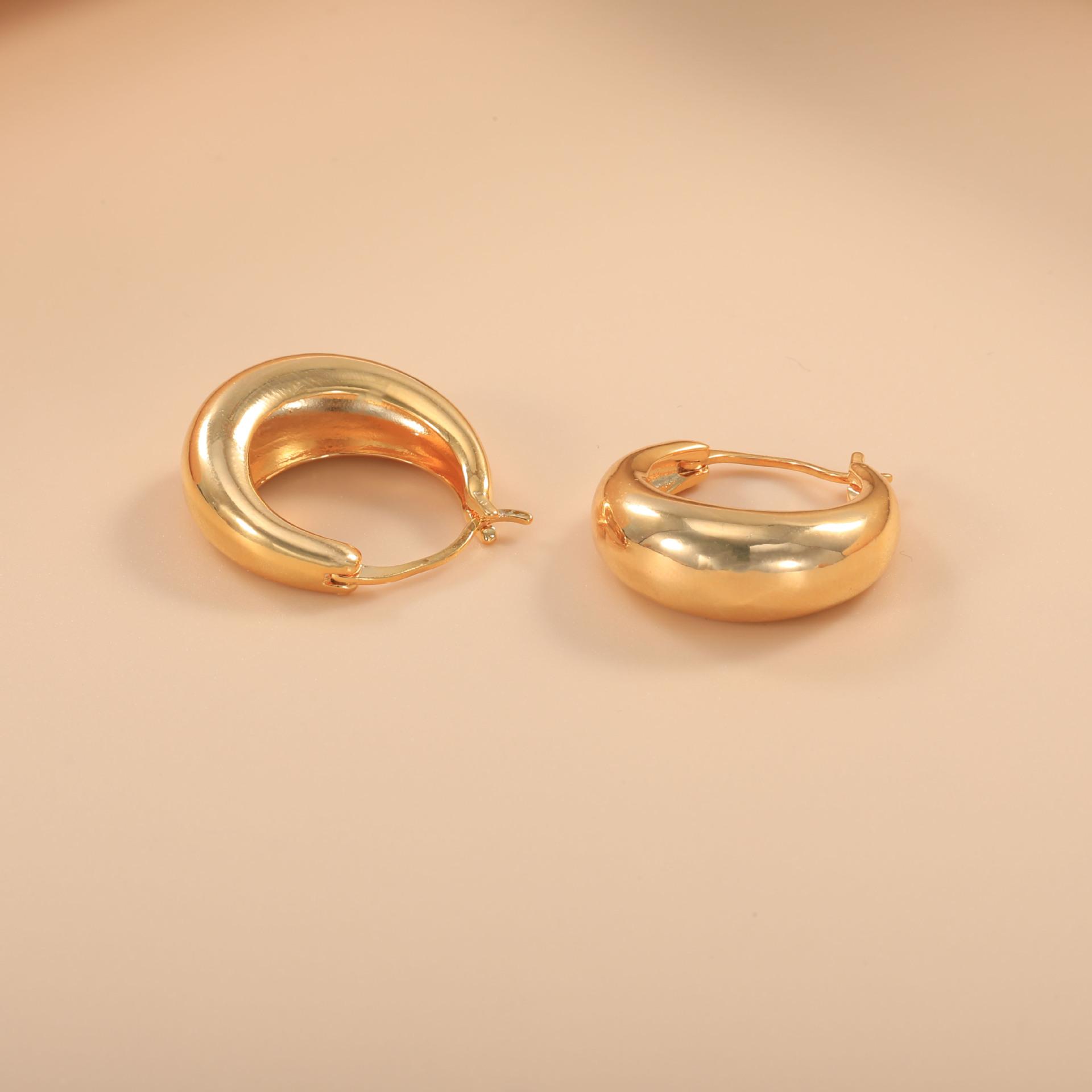 French Inspired Geometric Oval Plain Hoop Earrings Simple Elegant Ear Clips Basic Versatile Daily Wear & Holiday Gift for Women