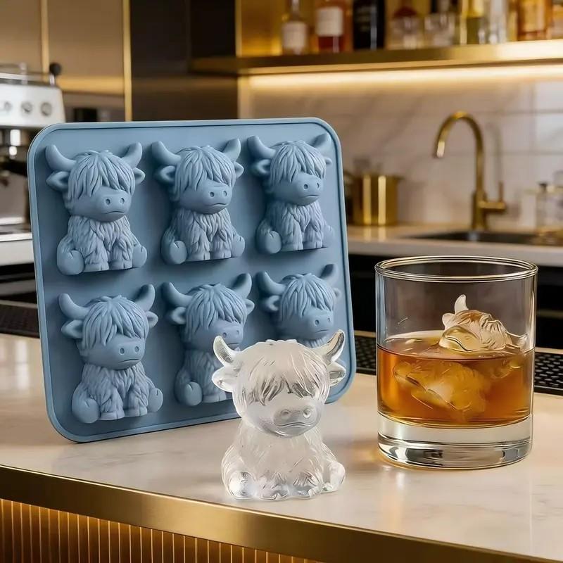 Highland Cow Shape Quick Freeze Silicone Ice Tray, Easy to Use Durable Plastic Mold, Perfect Ice Cubes for Juices, Ice Buckets, Cylindrical Cups