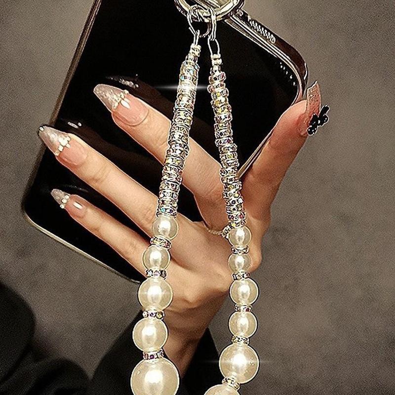 Luxury Pearl Crystal Bead Key Chains Charm Rhinestone Lanyard for Iphone Samsung Universal Accessories Jewelry Anti-Lost Pendant