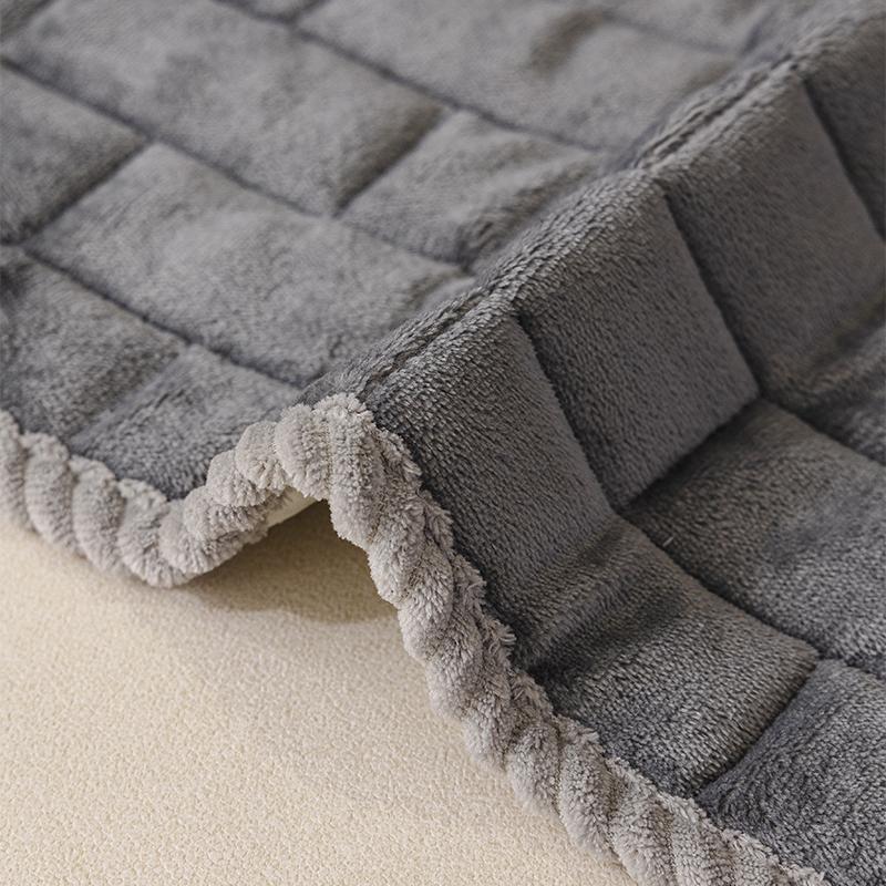 1pc Vintage Plaid Non-Slip Washable Velvet Sofa Cover, Modern Minimalist Pet-Friendly Furniture Protector, Living Room & Bedroom Decor