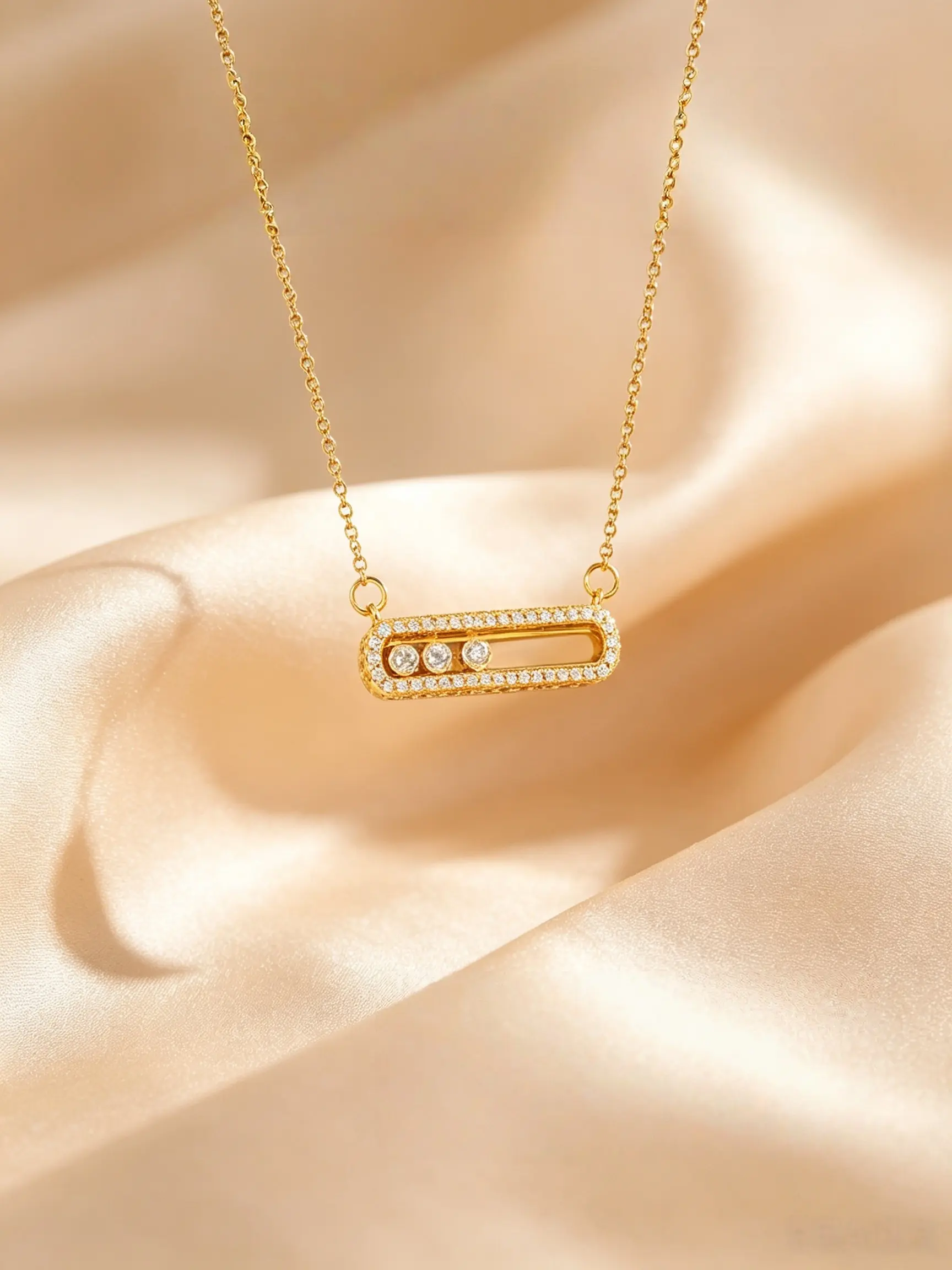 Messika Three-Diamond Sliding Titanium Steel Necklace Zircon Movable Paperclip Light Luxury Geometric Pendant Fashion Necklace