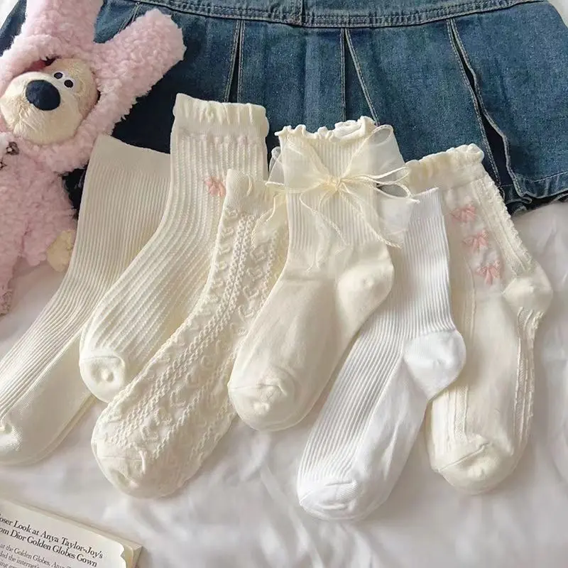 Women's 6-Pair White Mid-Calf Cotton Blend Socks, Antibacterial Sweat-Wicking Ruffled Lace Ruffle Socks for Sweet Look, Compatible with Mary Jane Shoes-Loafers