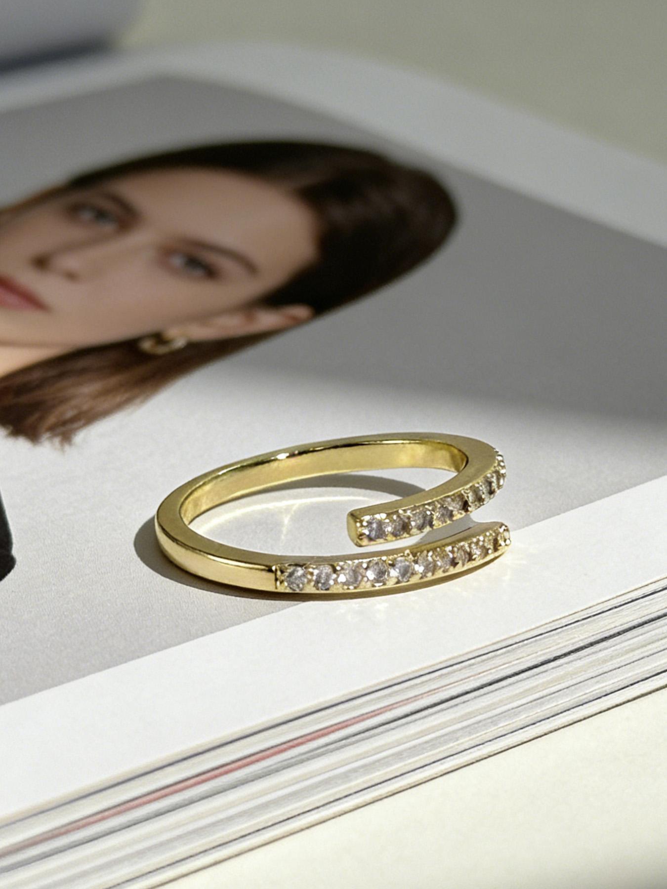 Shiny Synthetic Zircon Cross Ring, Middle Eastern Fashion Jewelry, Simple Women's Birthday Gift, Christmas, Mother's Day, Valentine's Day