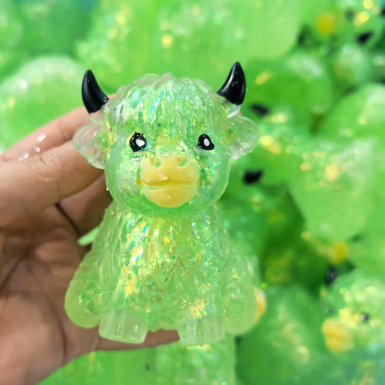 Highland Cow Slow Rebound Stress Ball, Mini Cute Animal Squeeze Toy, Soft Anxiety Fidgets, Adult Sensory Relief, Easter Basket Filler, Party Gift, for Cow Lovers, Squishy Stress Ball