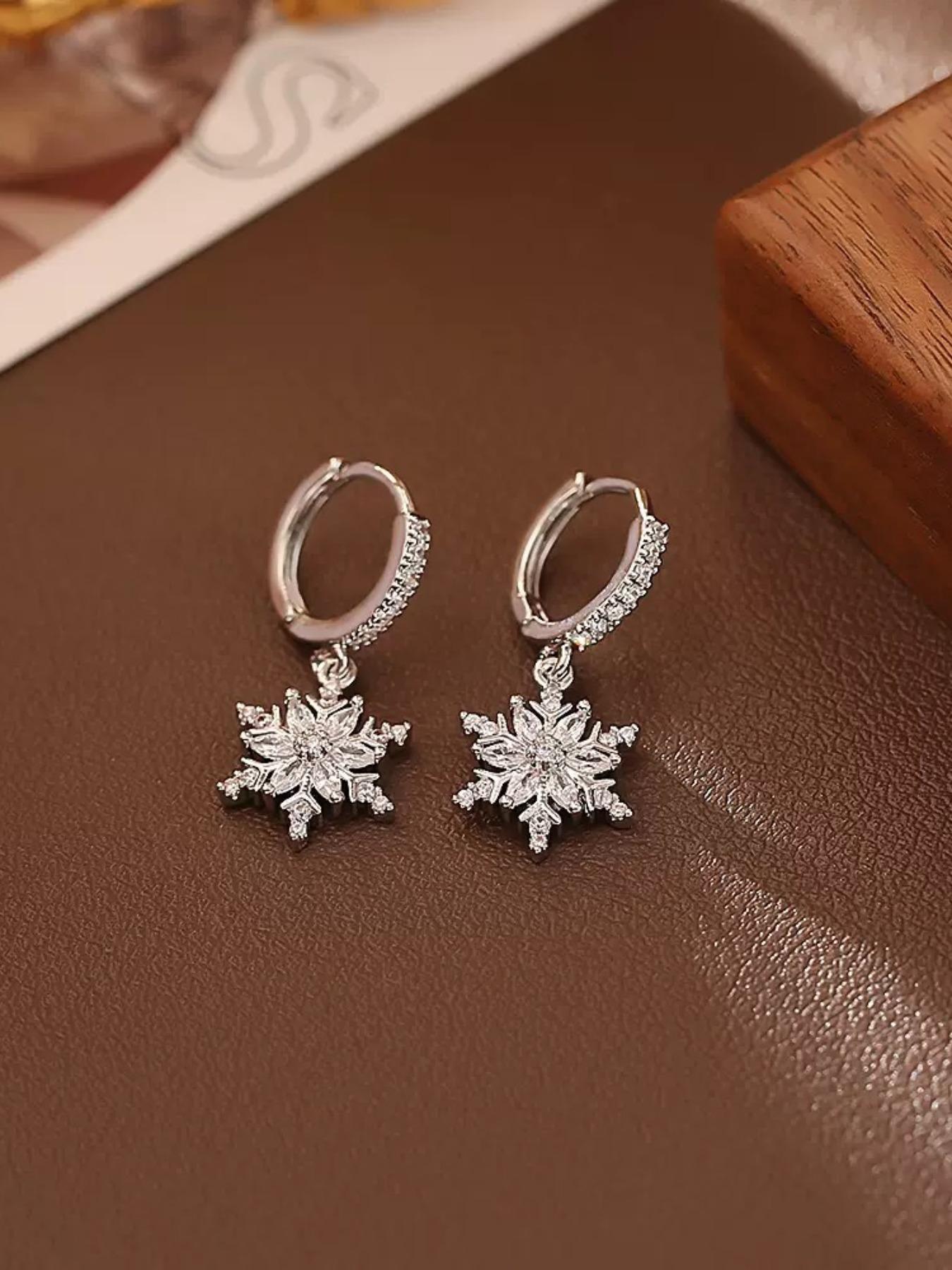 Elegant Rhinestone Snowflake Earrings, Luxurious Zircon Ear Studs, Plated, European and American Style Jewelry