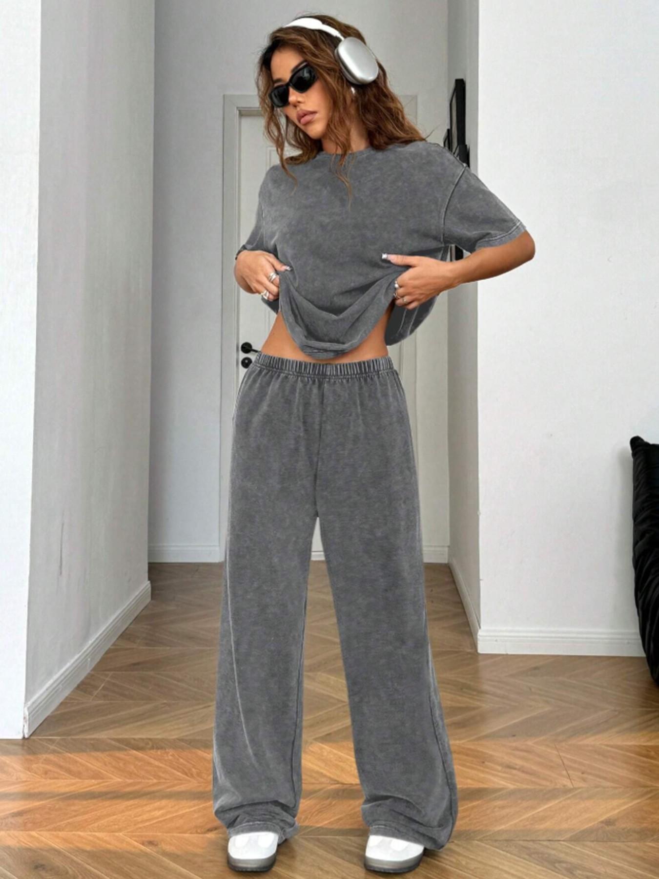 Women's Casual Everyday Acid-Wash Vintage Street-Style Soft Cotton Two-Piece Set, Loose-Fit Round-Neck Short-Sleeve T-Shirt and Wide-Leg Pants