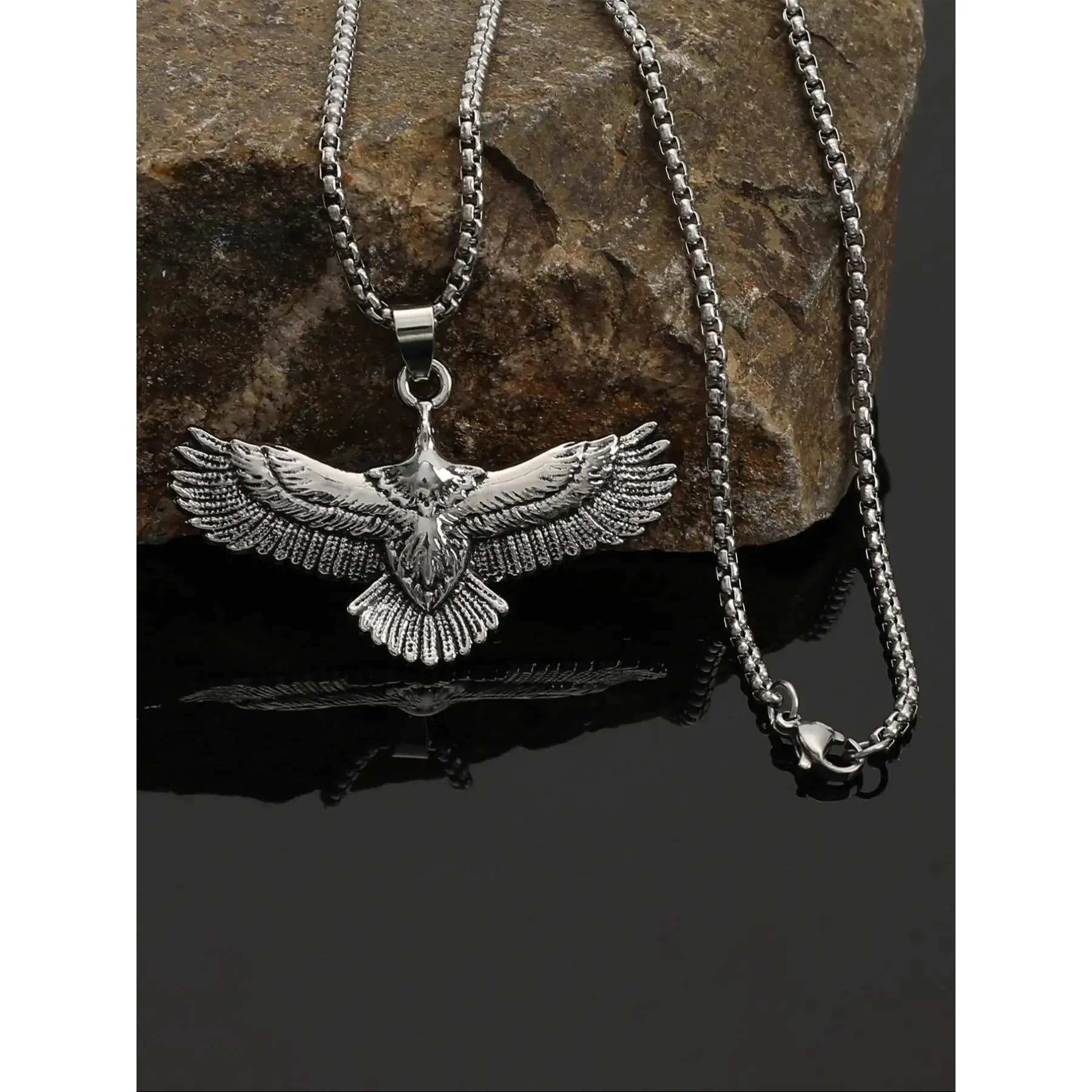 Vintage Falcon Pendant Necklace, Trendy Fashion Feather Eagle Necklace, Unisex Party Jewelry Gift for Valentine's Day Mother's Day Father's Day Birthday